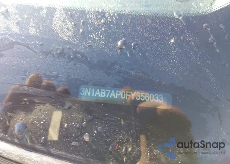 2015 Nissan Sentra S z USA, uszkodzony, nr VIN 3N1AB7AP0FY356033